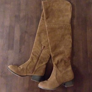 Over the knee or slouch boot